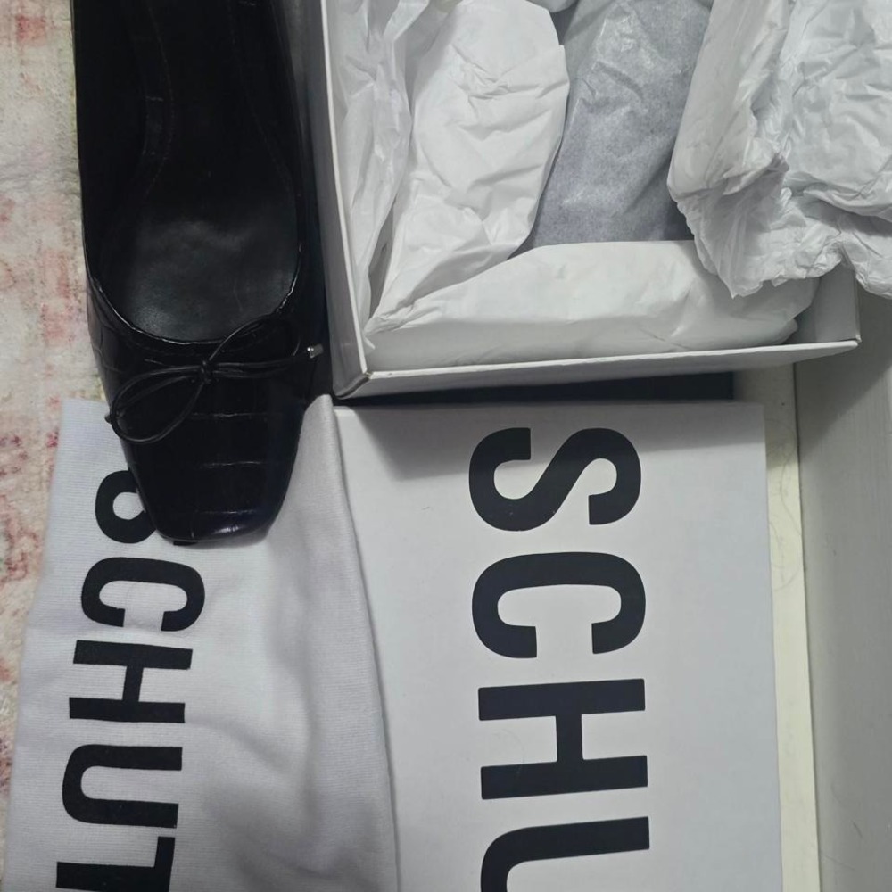 Black Schutz Alyssa Heels  Brand New Size 9